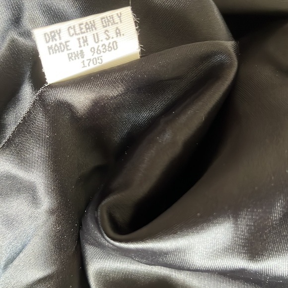 Woman’s leather jacket chaiken and Capone black size 8 vintage - Picture 10 of 10